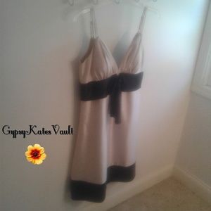 White House/Black Market dress size 6